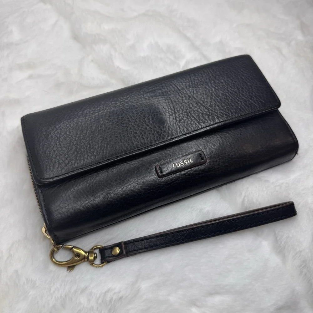 Fossil Black Pebbled Leather long Trifold Wallet For Women With Gold Hardware
